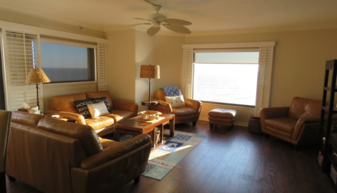 1025 Living Room (Custom)